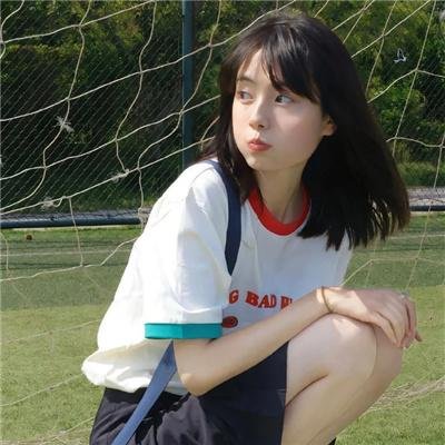 鲨皮男与蜜桃女